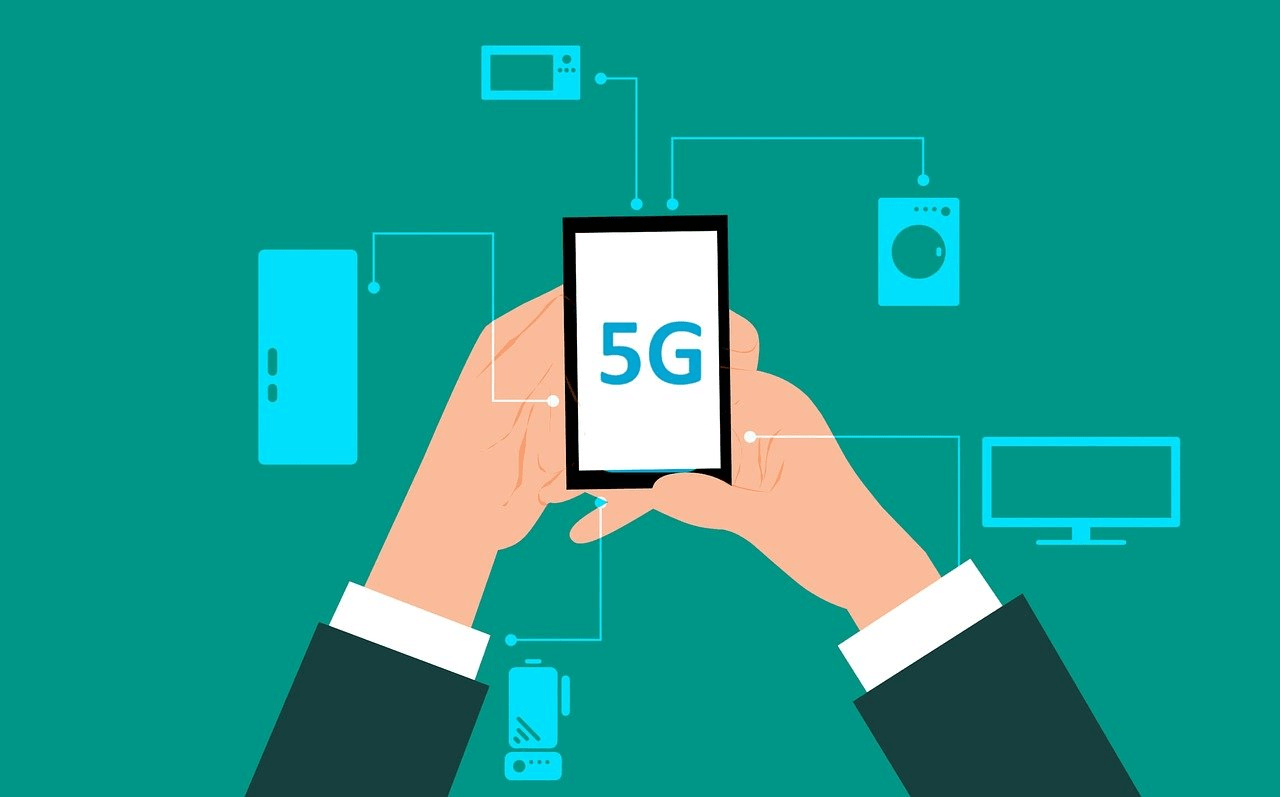 An illustration of a phone with 5G on it
